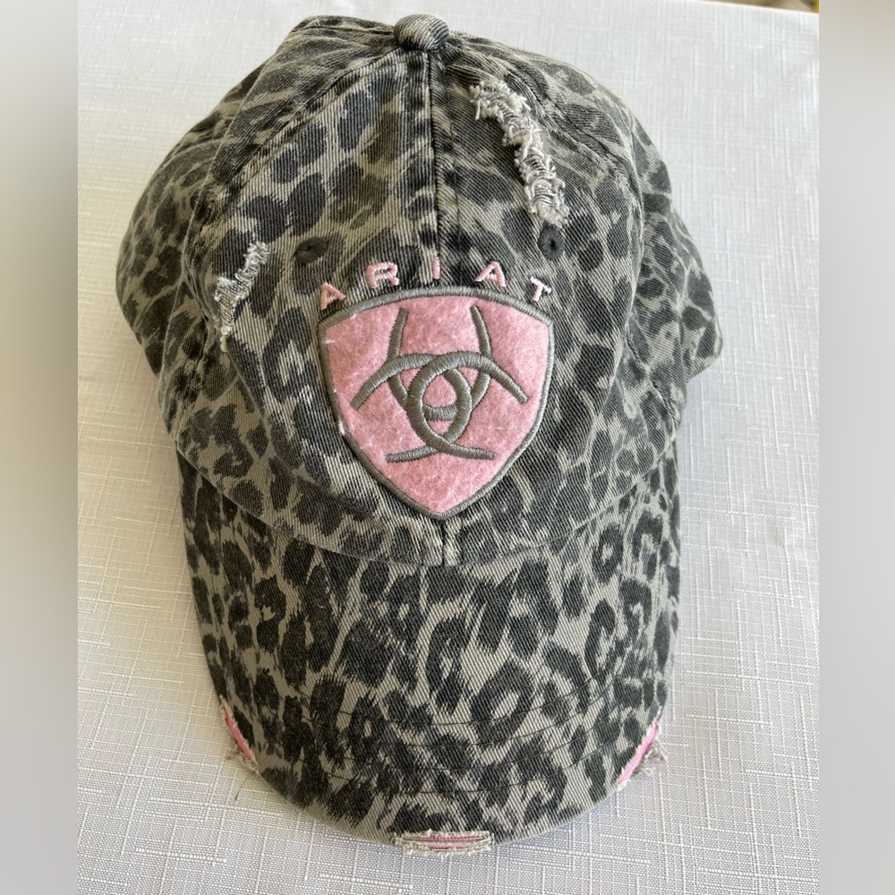 Ariat Woman’s Distressed Baseball Hat